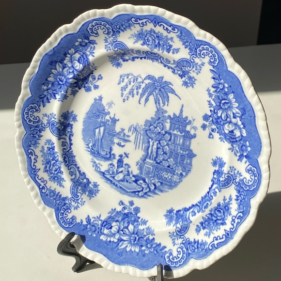 Antique John Maddock & Sons Royal 9” Blue Transferware Plate - Asian w/ Pagodas - Picture 7 of 8